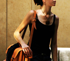 unemployment business woman travelling